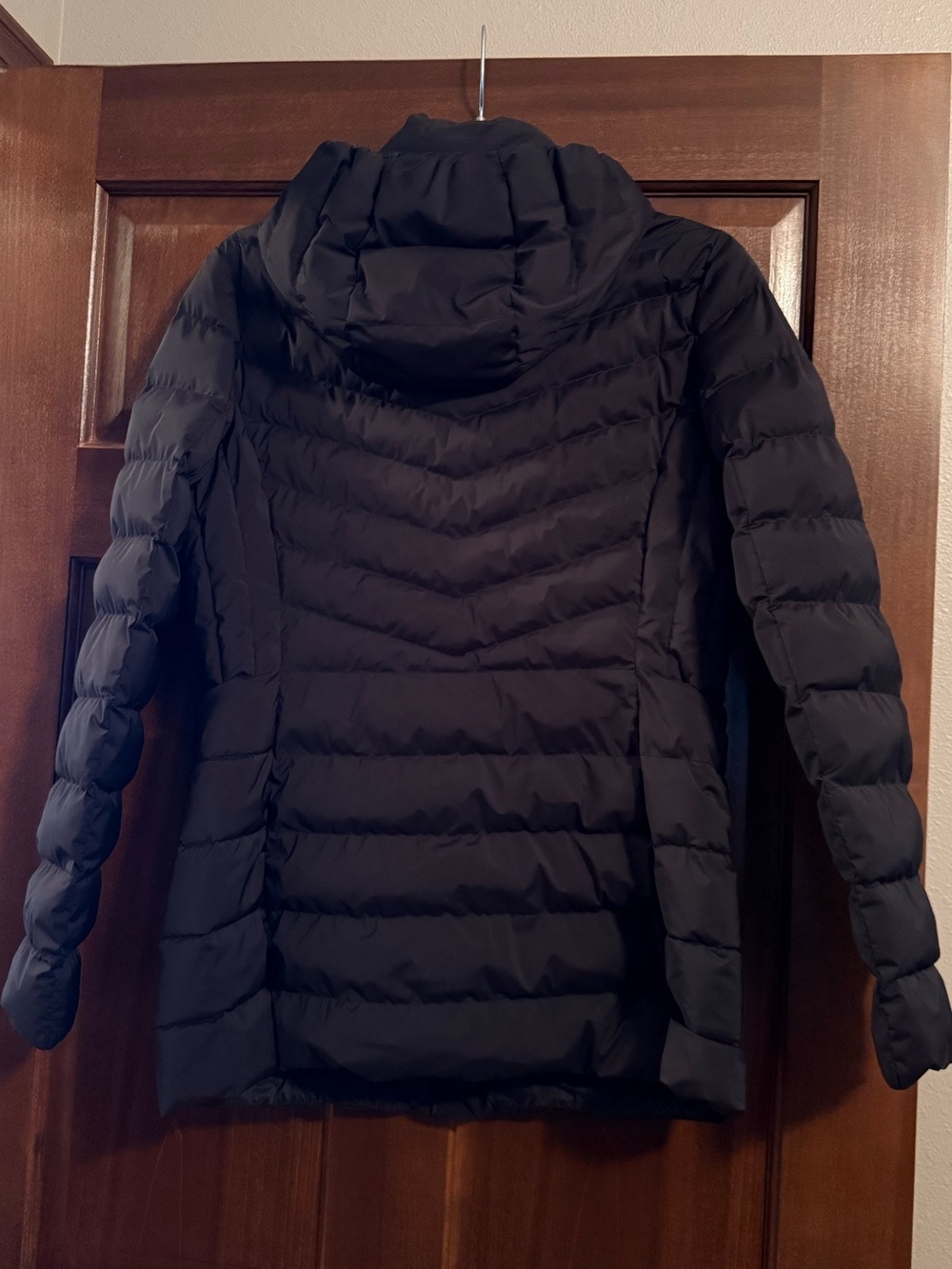 32 Degrees Women's Lightweight Black Hooded Packable Puffer Coat - Picture 2 of 3